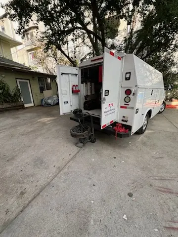 Magnet Plumbing service vehicle on-site for Grease Trap Cleaning in Jupiter